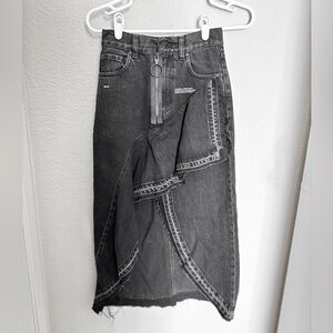 OFF-WHITE high-low black denim skirt S (36)